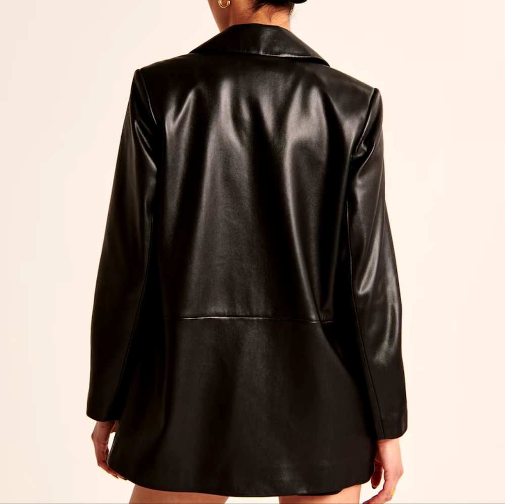 ABERCROMBIE & FITCH: Vegan Leather Blazer - Picture 4 of 6